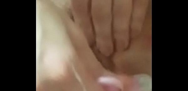  Candid shy amateur gf shaving her pussy close up